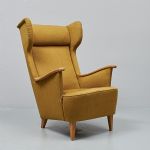 521369 Wing chair